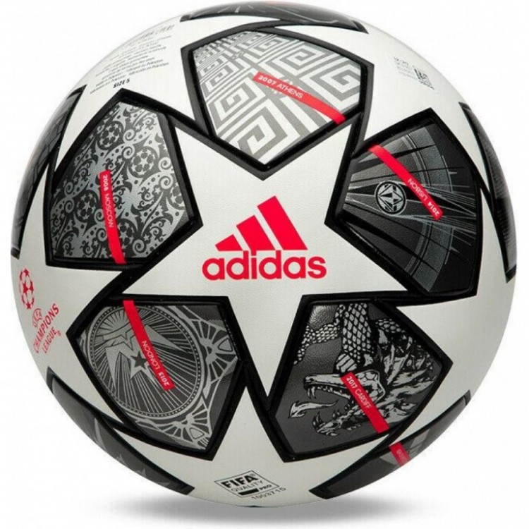 Мяч футбольный ADIDAS FINALE LGE Мяч футбольный ADIDAS FINALE LEAGUE GK3468 создан для проведения тренировок и соревнований. Мяч выпущен к двадцатилетию официального мяча Лиги чемпионов УЕФА и имеет традиционный, звездочный дизайн, в котором преобладают в основном серебристый, белый и оранжевый цвета. Внутри серебряных панелей появляется тонкий рисунок, а звезды обведены черным контуром. Все логотипы на мяче финала Лиги чемпионов Adidas 2021 года ярко-оранжевого цвета, годы и города, а также визуальное оформление всех предыдущих финалов отображаются внутри оранжевых полос и серых панелей. Панели мяча соединены между собой по технологии TSBE, благодаря чему формируется бесшовная конструкция, которая обеспечивает мячу отличные аэродинамические характеристики. Полиуретановая покрышка дает игрокам отличное ощущение мяча. Бутилкаучуковая камера сохраняет постоянным давление, закачанного в нее воздуха, придавая мячу точную, сферичную форму. Знак качества FIFA Quality гарантирует непревзойденное качество. 